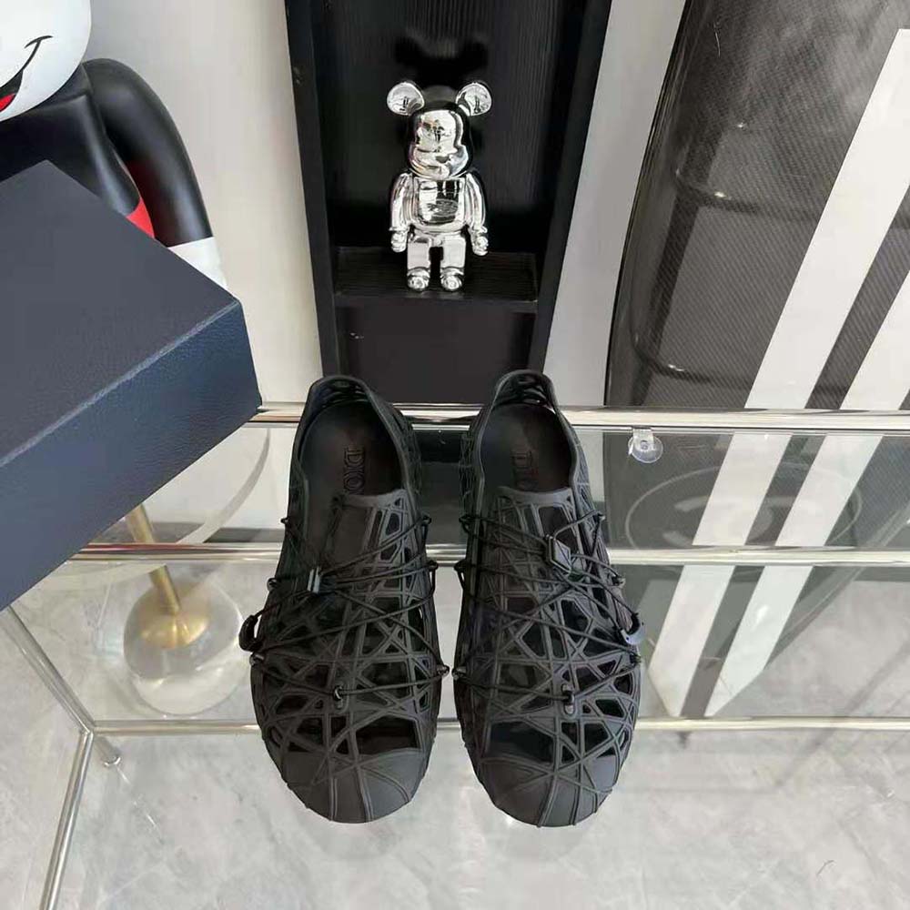 Top view showing adjustable strap and signature warped Cannage on Dior Men Warp Sandal