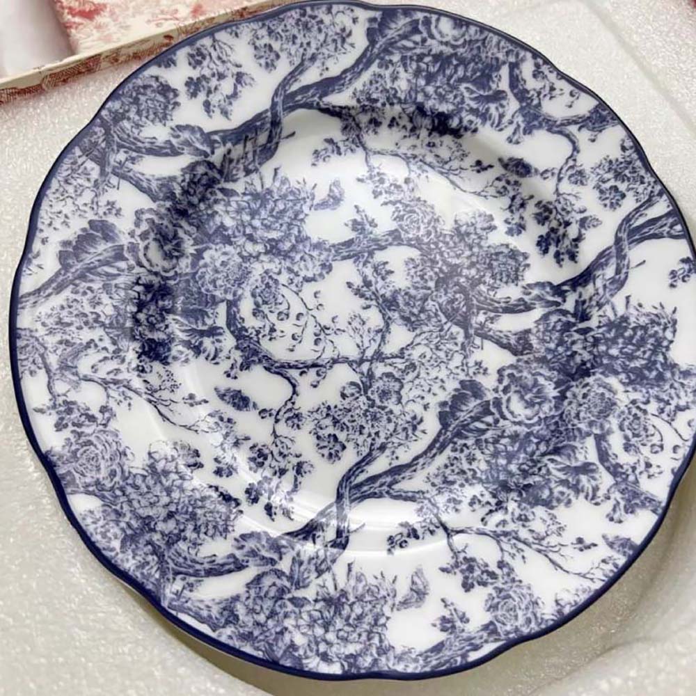 Close-up of Dior hardware on Dior Unisex Side Plate Blue Toile de Jouy