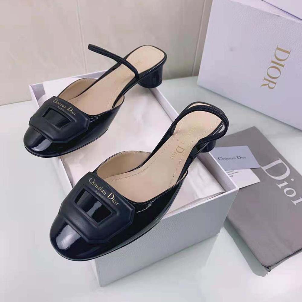 Top view showing pointed toe of Dior Women Day Slingback Pump