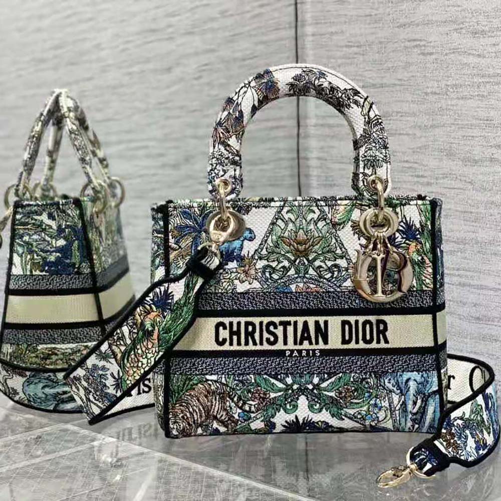 Close-up of green canvas and multicolor star embroidery on Dior Women Medium Lady D-lite Bag