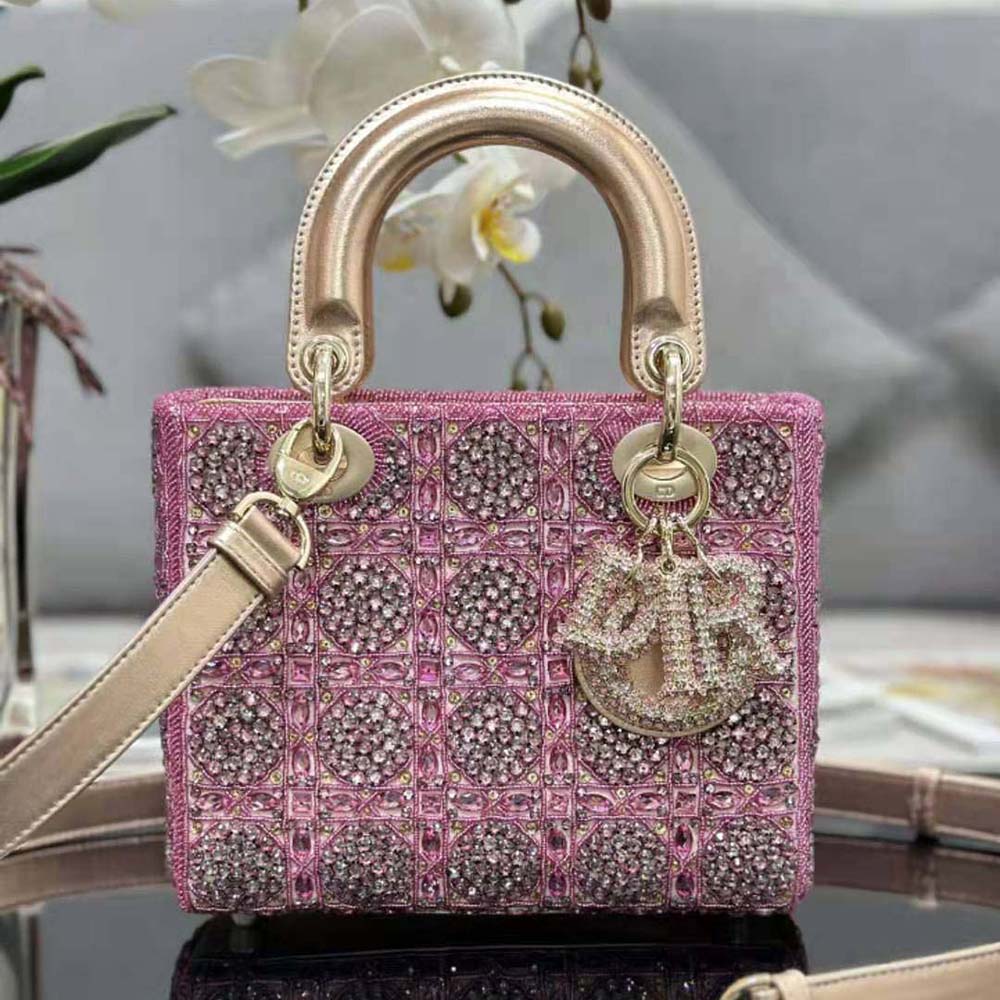 Close-up of Rose Des Vents resin pearl embroidery on Dior Women Small Lady Dior Bag