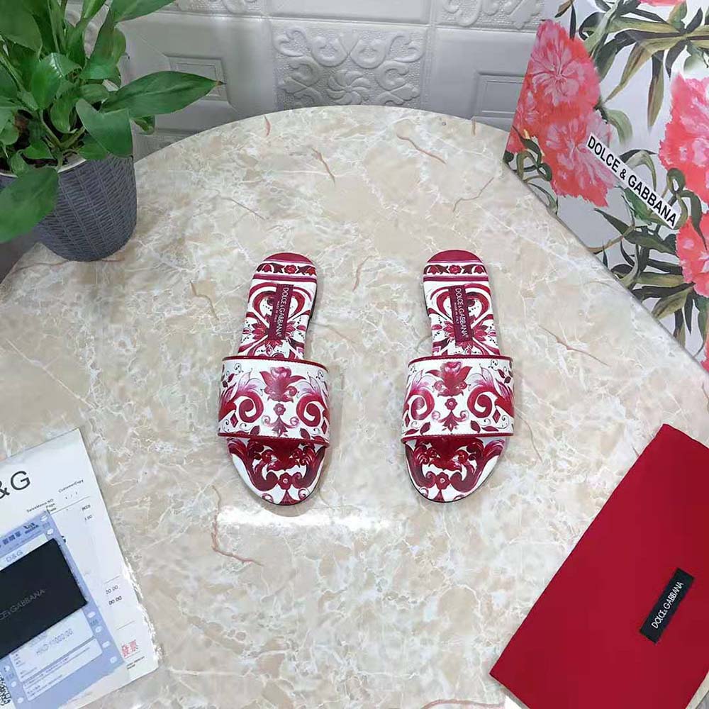 Top-down view of Dolce Gabbana D&G Women Printed Canvas Slides-Red highlighting strap