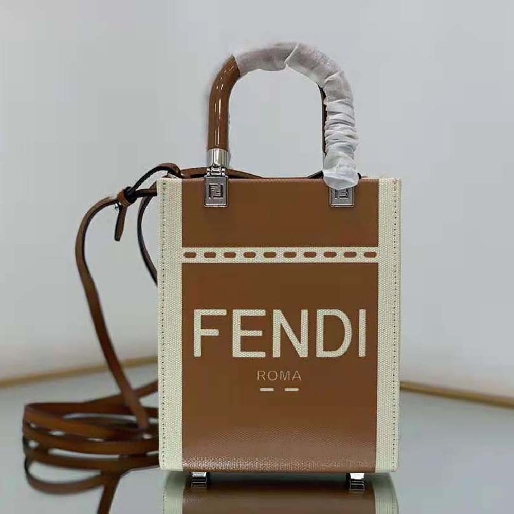Close-up of gold hardware and patent leather on Fendi Mini Sunshine Shopper