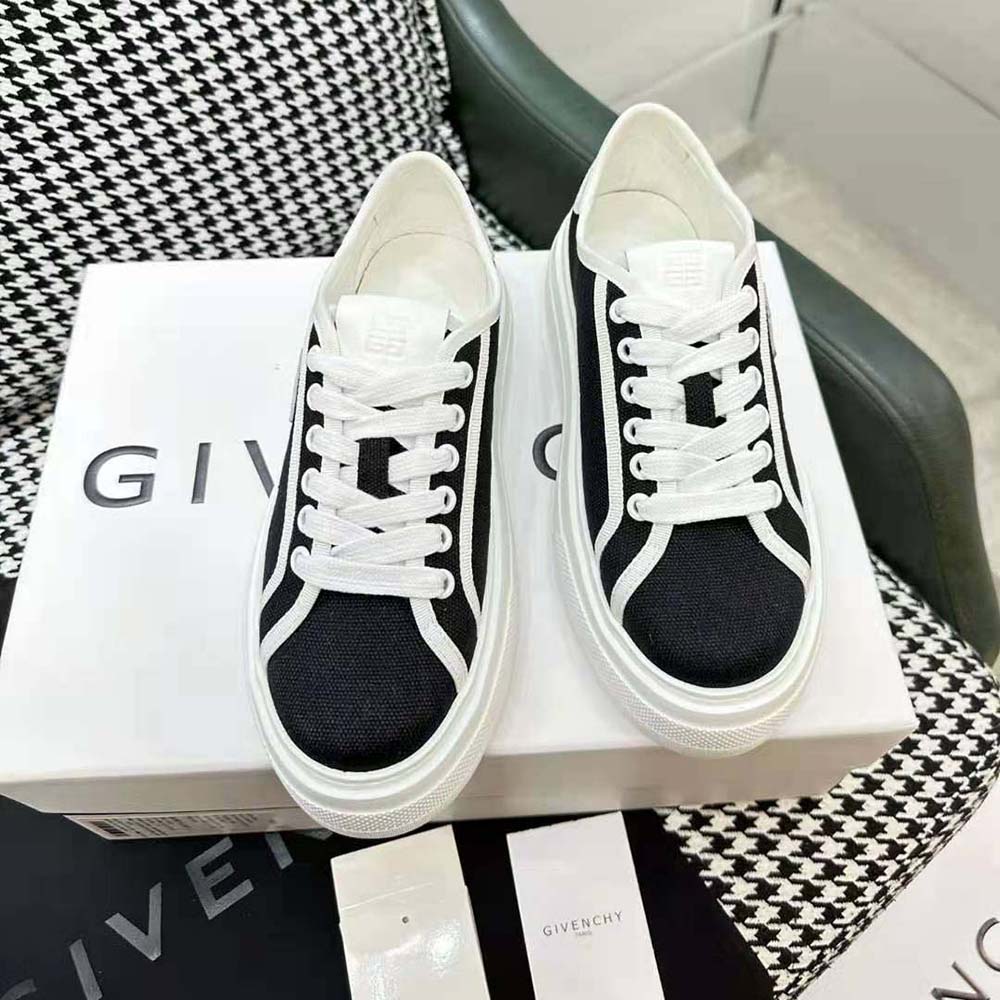 Close-up of lace-up closure on Givenchy Women City Platform Sneakers