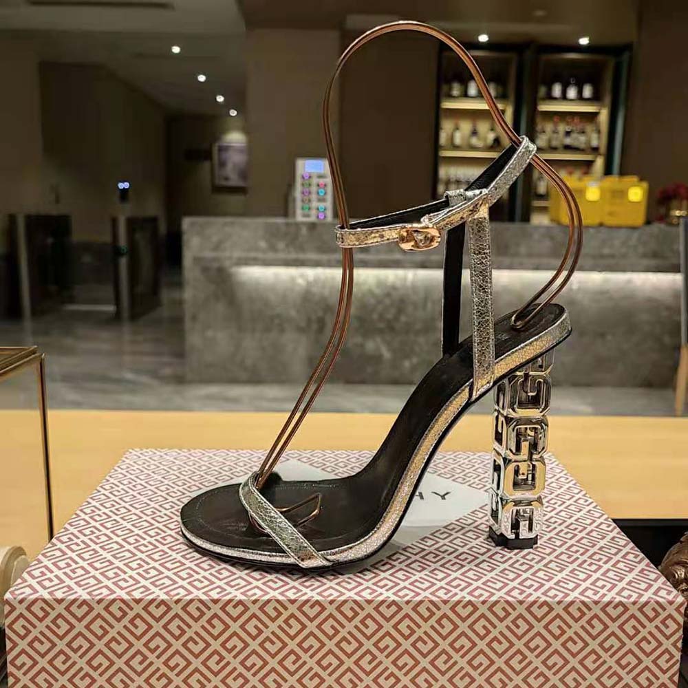 Givenchy Women G Cube Sandals in Leather-Silver - image 9