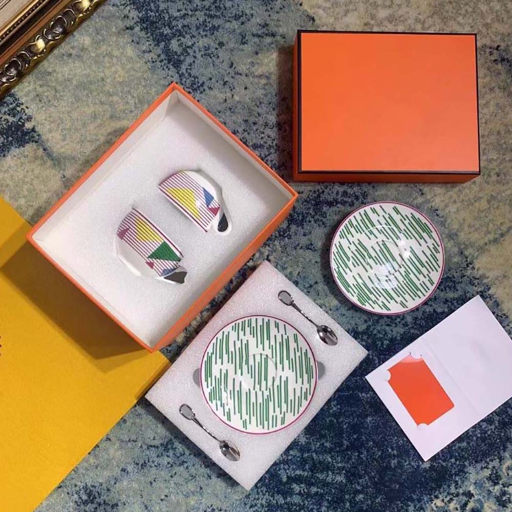 Hermes Unisex Hermes Hippomobile Tea Cup and Saucer - image 4