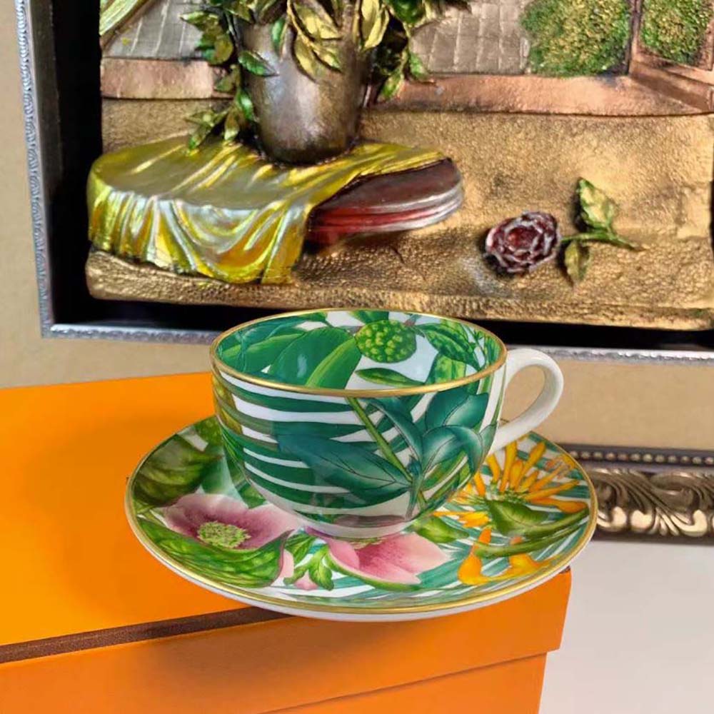 Top-down detail of gold trim on Hermes Passifolia Tea Cup