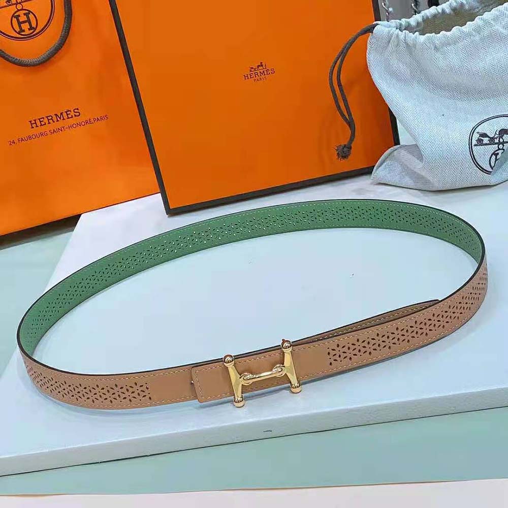 Close-up of polished silver H buckle on Hermes Women Mors H Belt Buckle