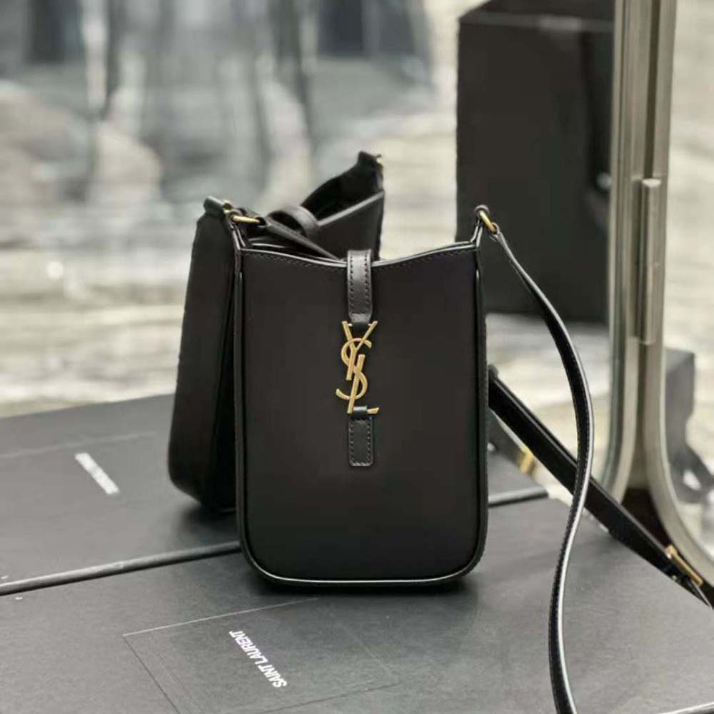 Close-up of YSL gold hardware on Saint Laurent YSL Women Le 5 à 7 Mini Vertical