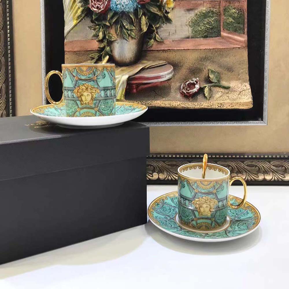 Close-up of Versace Scala Del Palazzo Coffee Set blue porcelain detail