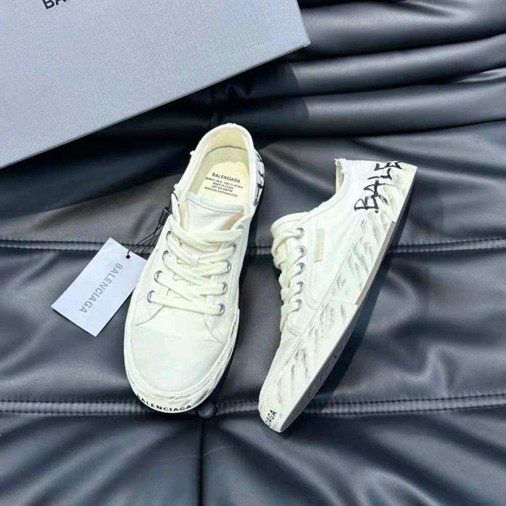 Balenciaga Unisex Paris Low Top Graffiti Sneaker in White - image 5