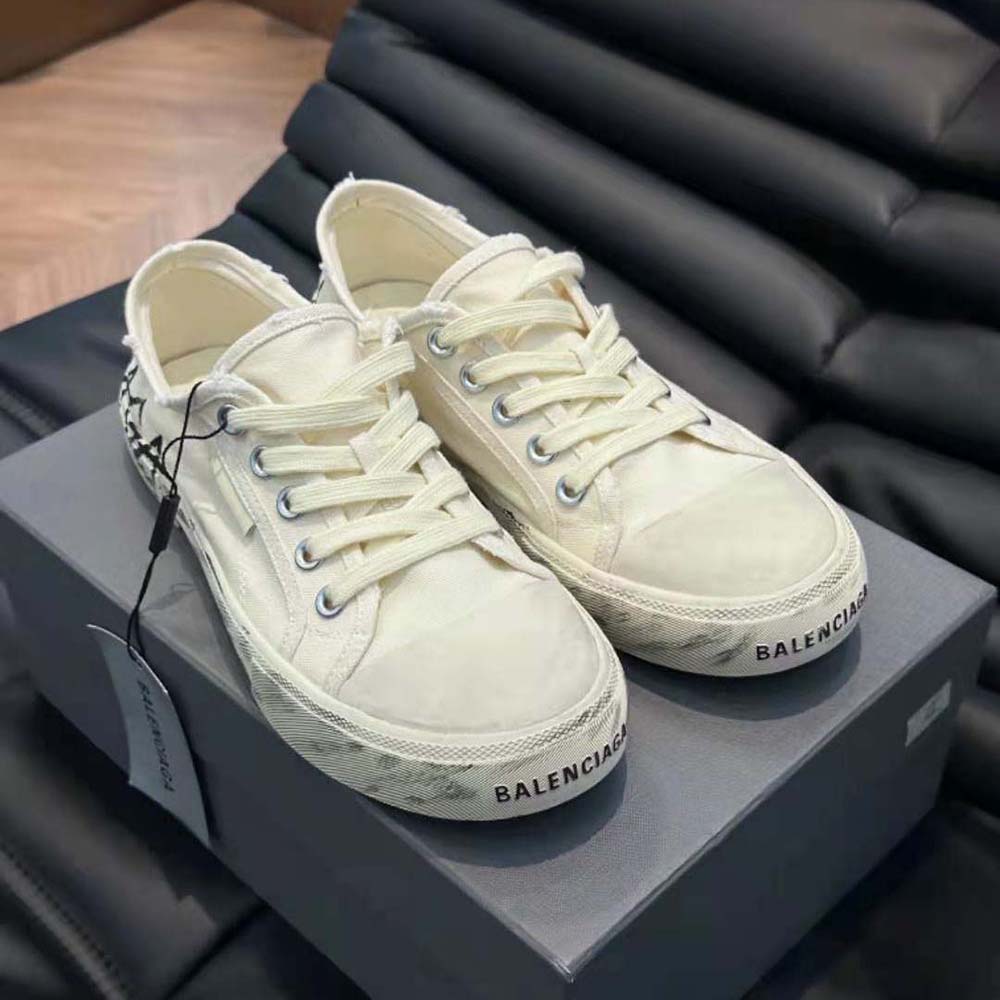 Balenciaga Unisex Paris Low Top Graffiti Sneaker in White - image 4