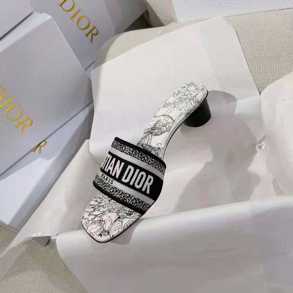 Dior Women Dway Heeled Slide White and Black Embroidered Cotton with Toile de Jouy Voyage Motif - image 7