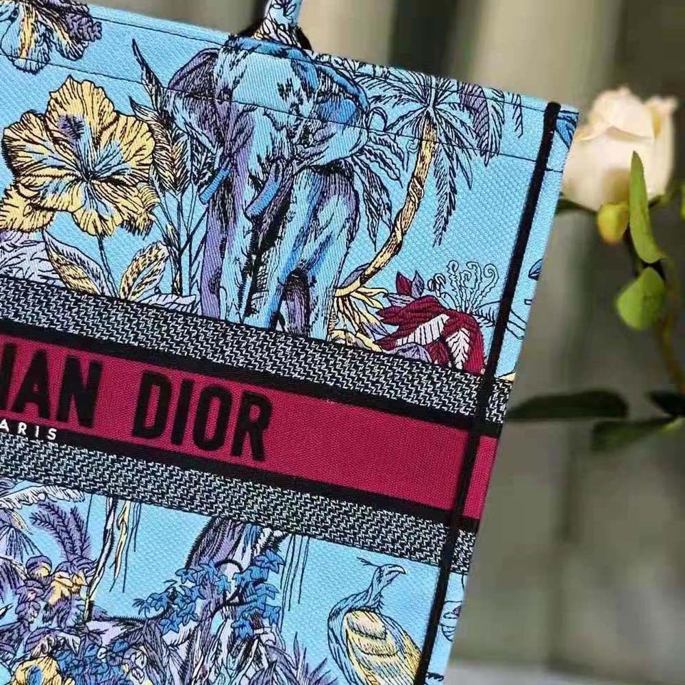Dior Women Large Dior Book Tote Celestial Blue Multicolor Toile de Jouy Voyage Embroidery - image 9