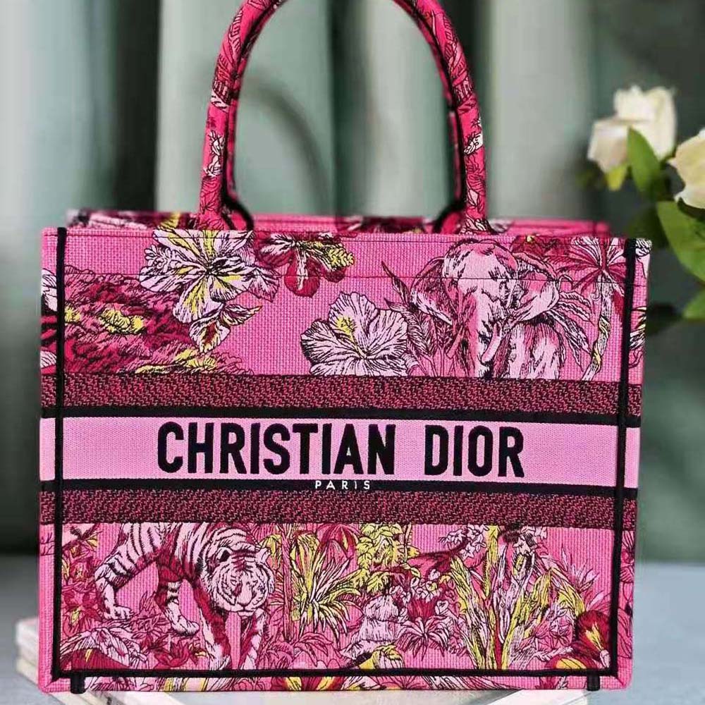 Close-up on embroidery detail of Dior Women Medium Dior Book Tote Fuchsia Multicolor