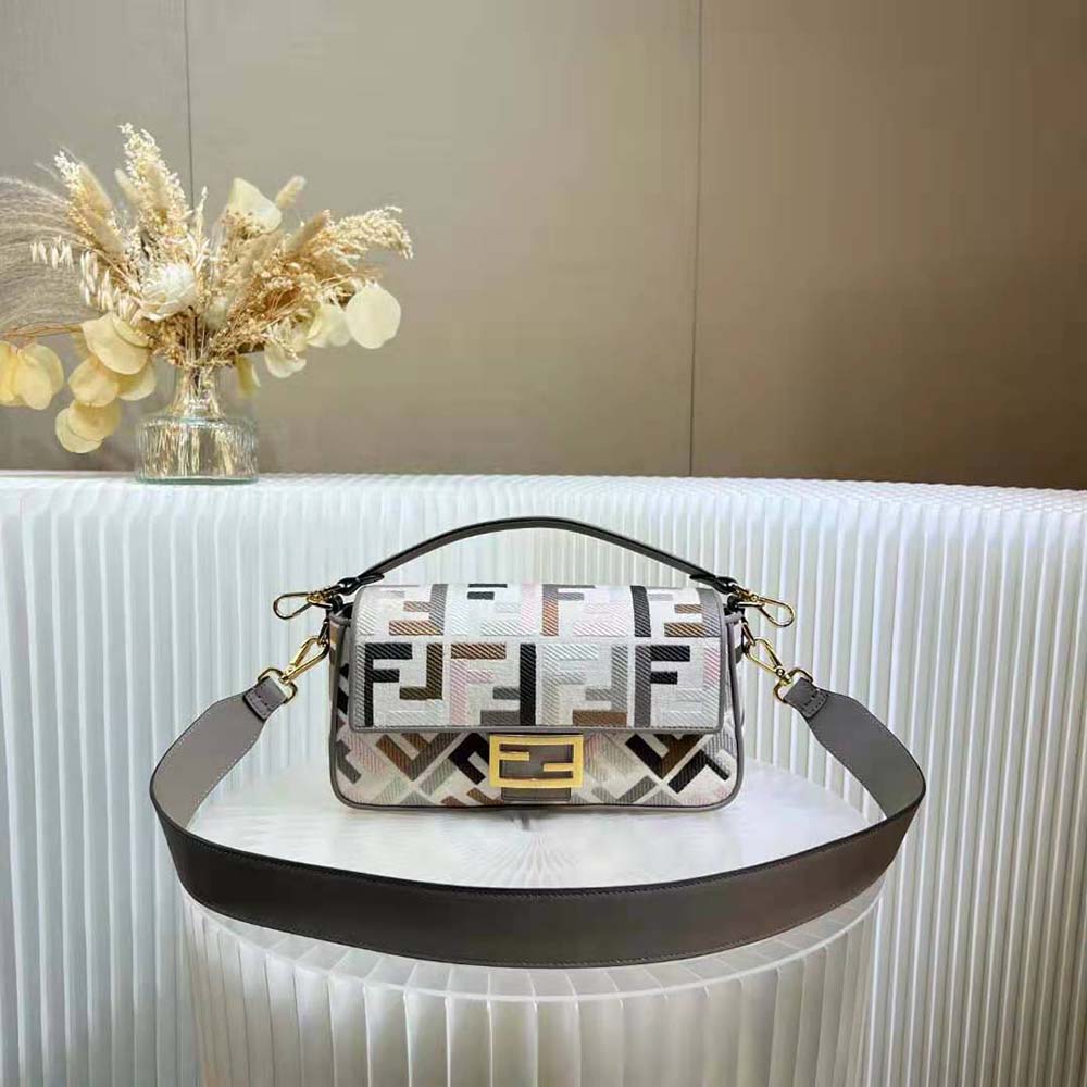 Close-up detail of FF embroidery on Fendi Women Baguette Multicolour Canvas Bag