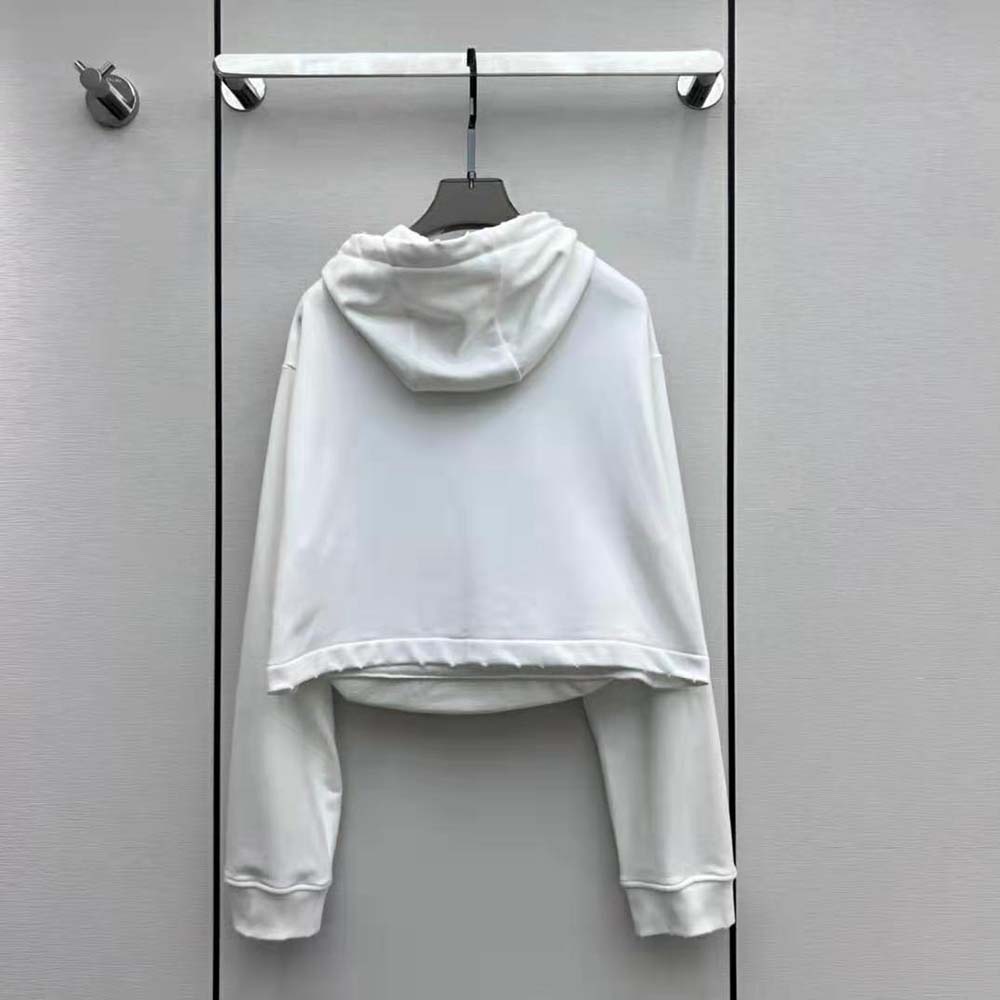 Side profile showing fit of Fendi Women White Jersey Fendi by Marc Jacobs Sweatshirt