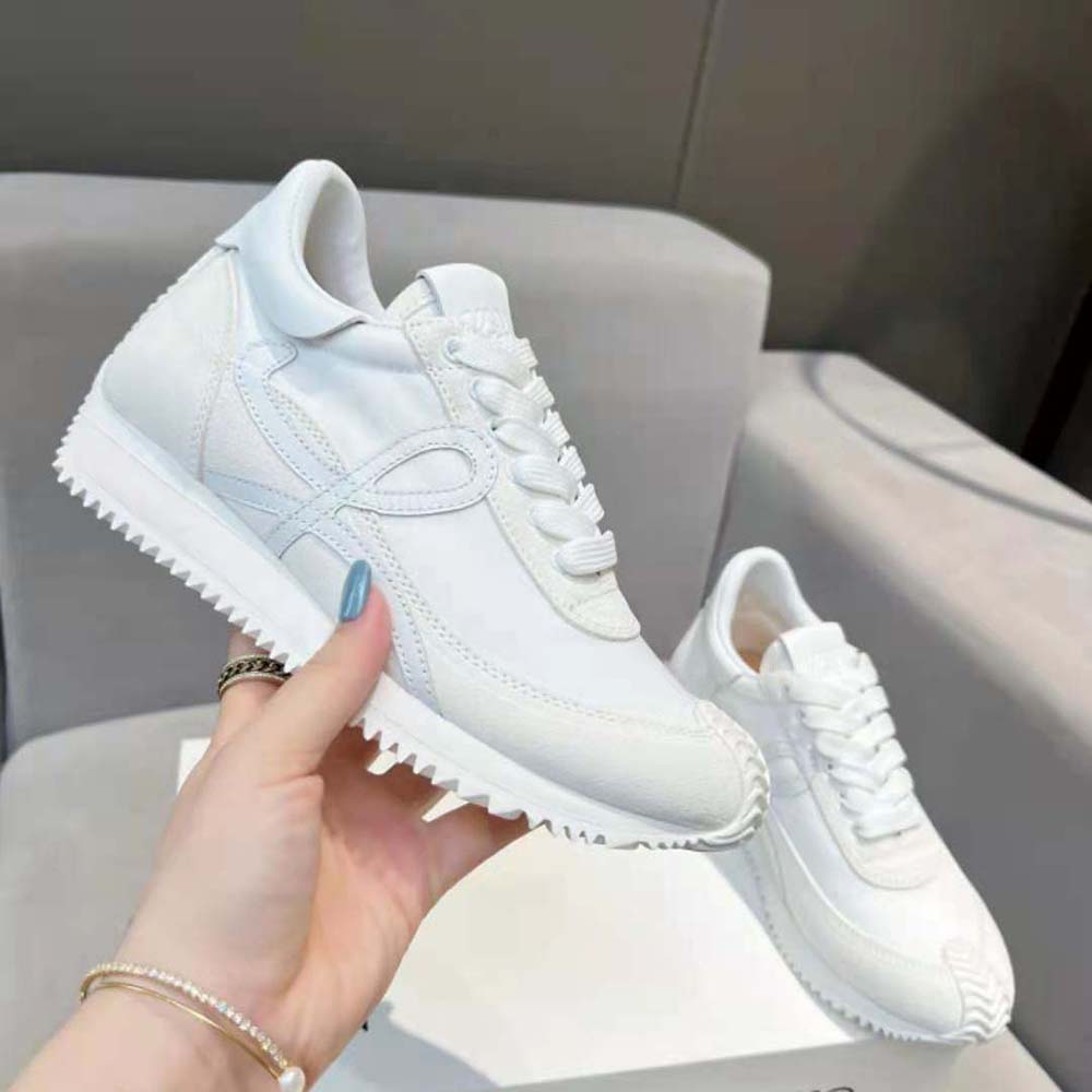Loewe Unisex Flow Runner in Calfskin-White - image 8