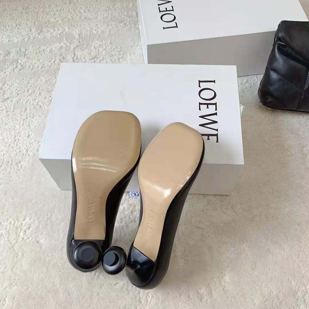 Loewe Women Toy Pump in Goatskin-Black - image 9