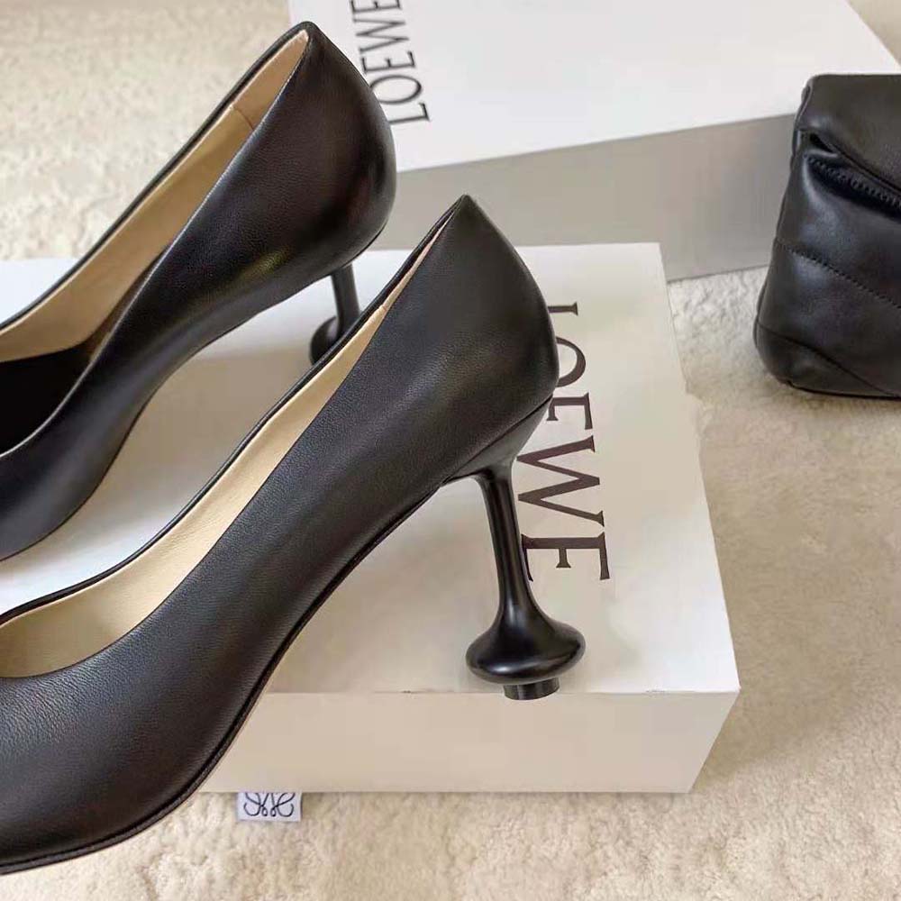 Loewe Women Toy Pump in Goatskin-Black - image 8