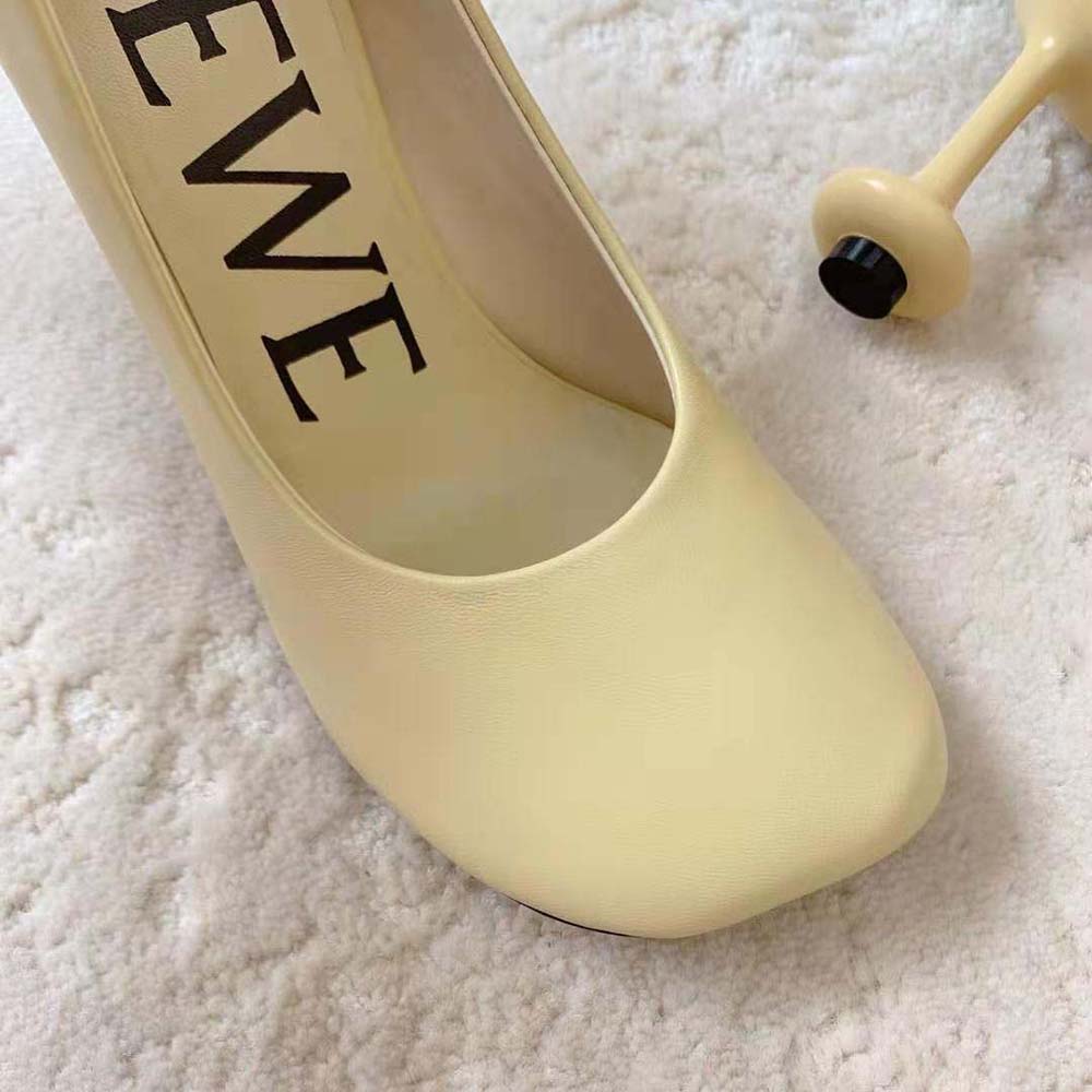 Loewe Women Toy Pump in Goatskin-Yellow - image 4