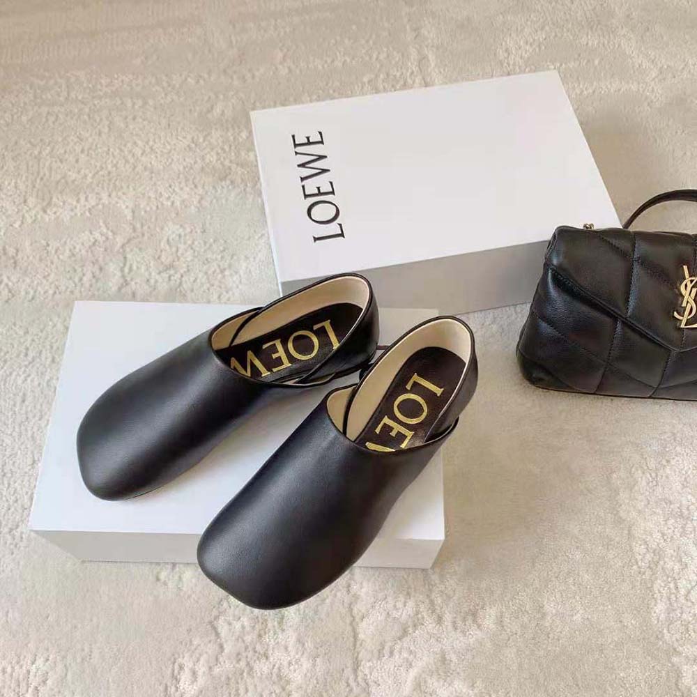 Top view of Loewe Women Toy Slipper in Goatskin-Black highlighting slip-on design