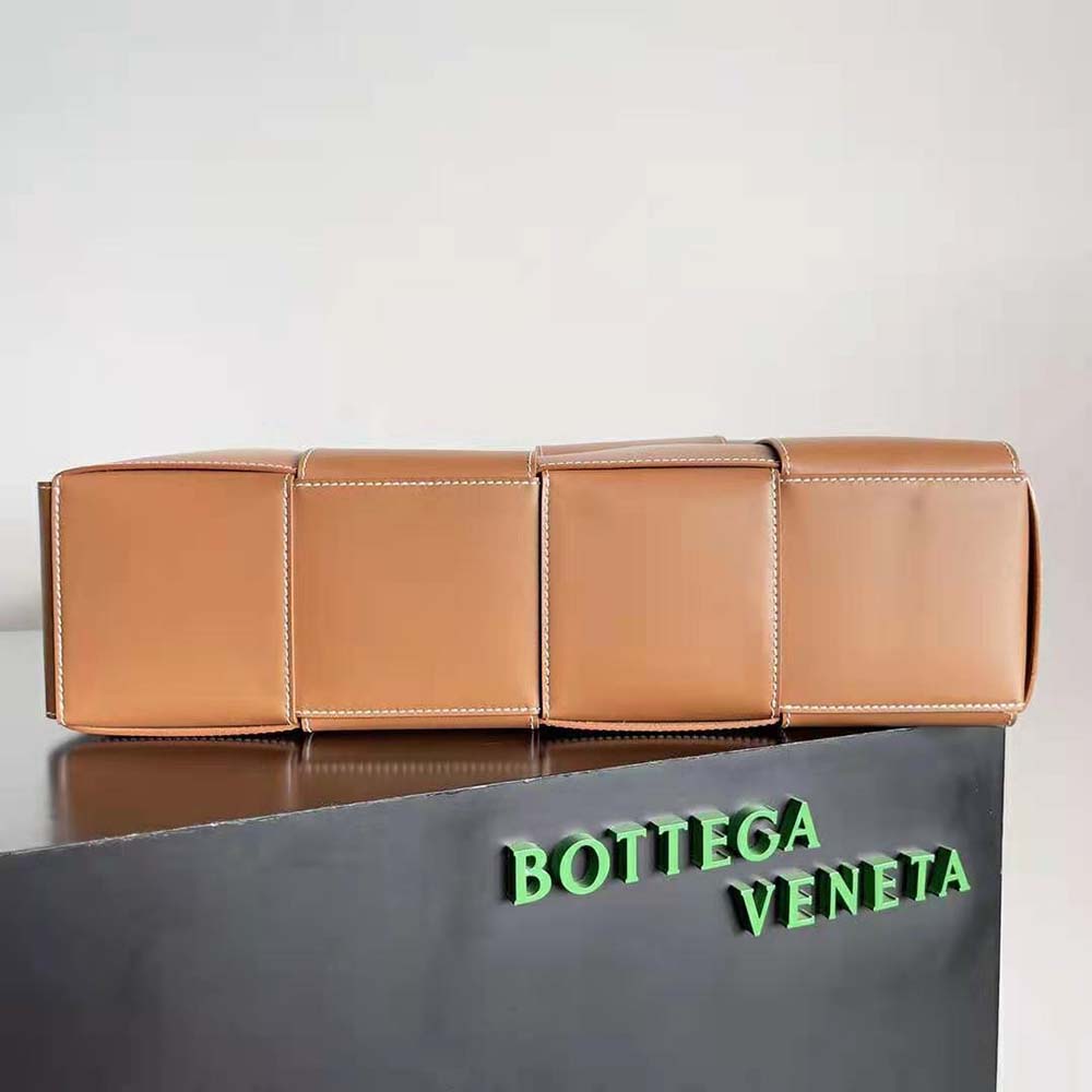 Bottega Veneta Women Medium Arco Tote Bag-Brown - image 6