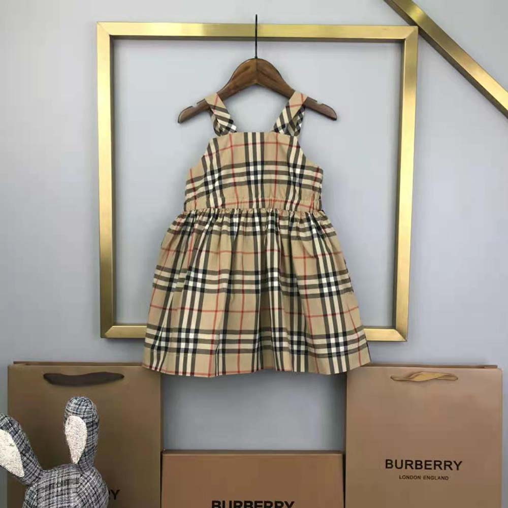 Close-up of signature vintage check detail on Burberry cotton top