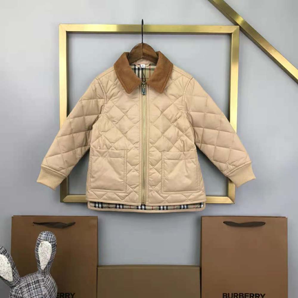 Close-up of corduroy collar on Burberry Kids’ Diamond Quilted Jacket