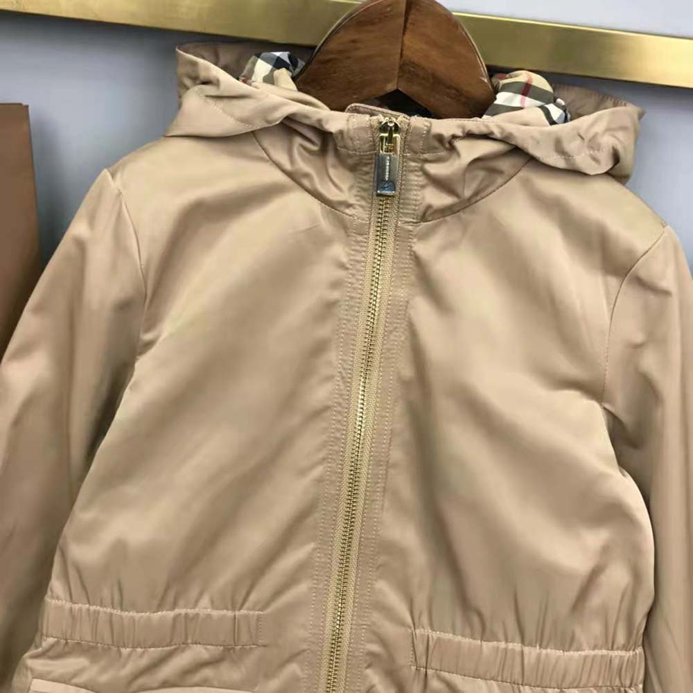 Burberry Kids’ Vintage Check-lined Cotton Hooded Jacket - image 8