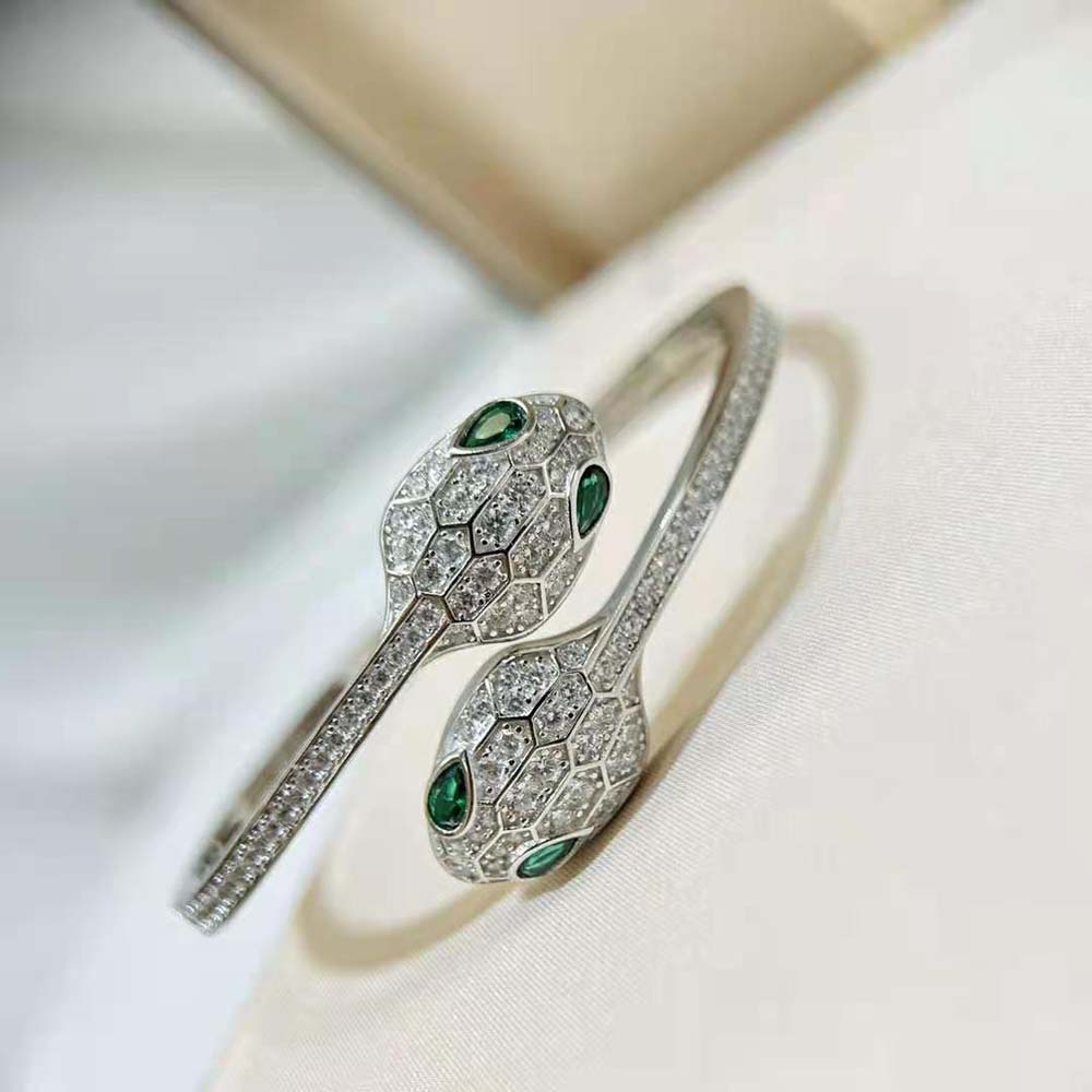 Bvlgari Women Serpenti 18 kt White Gold Bracelet Set - image 4