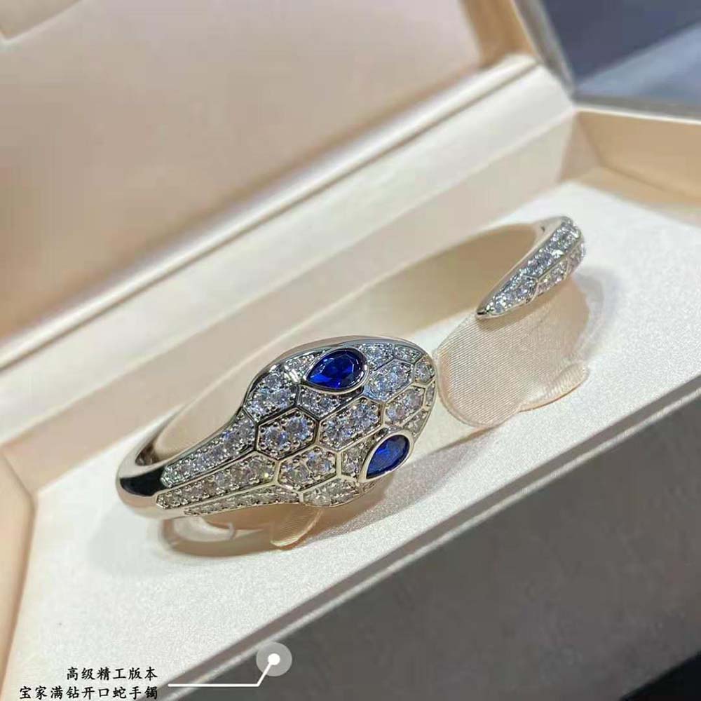 Bvlgari Women Serpenti Bangle Bracelet in 18 kt White Gold - image 4