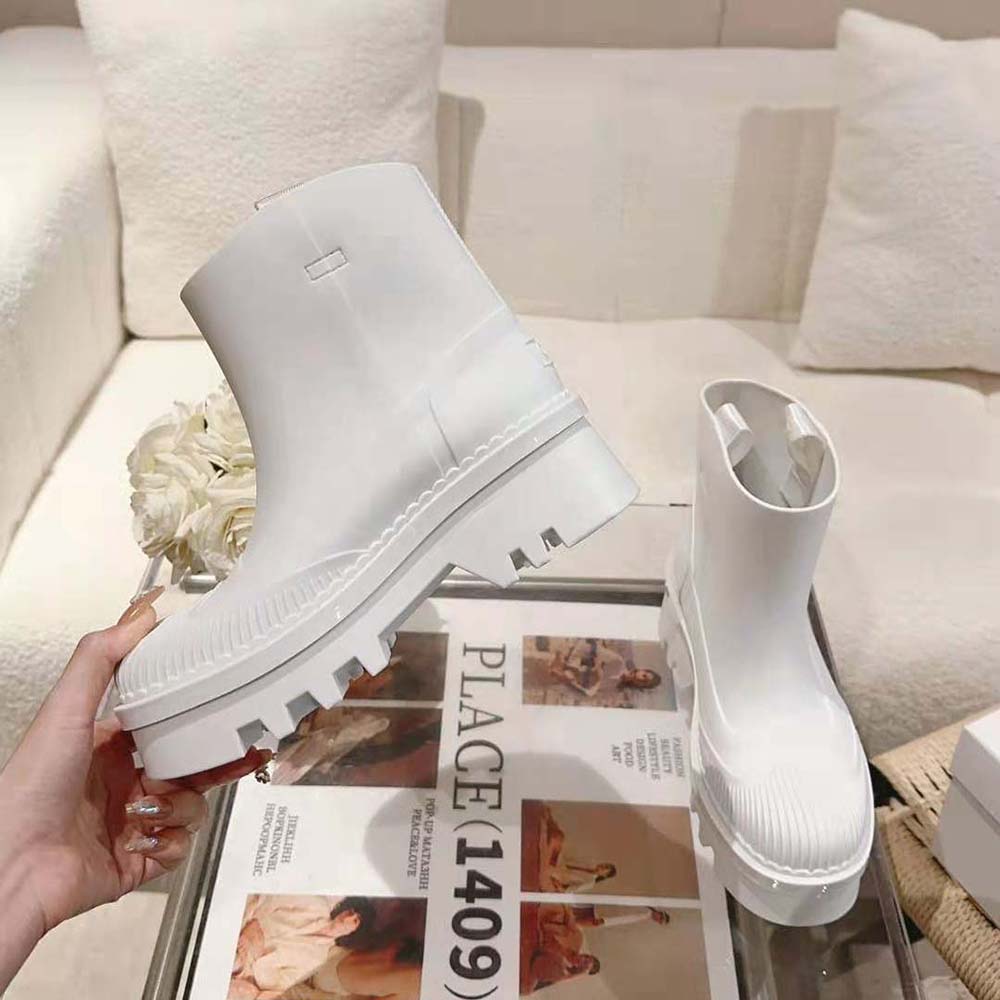 Chloe Women Raina Rain Boot-White - image 5