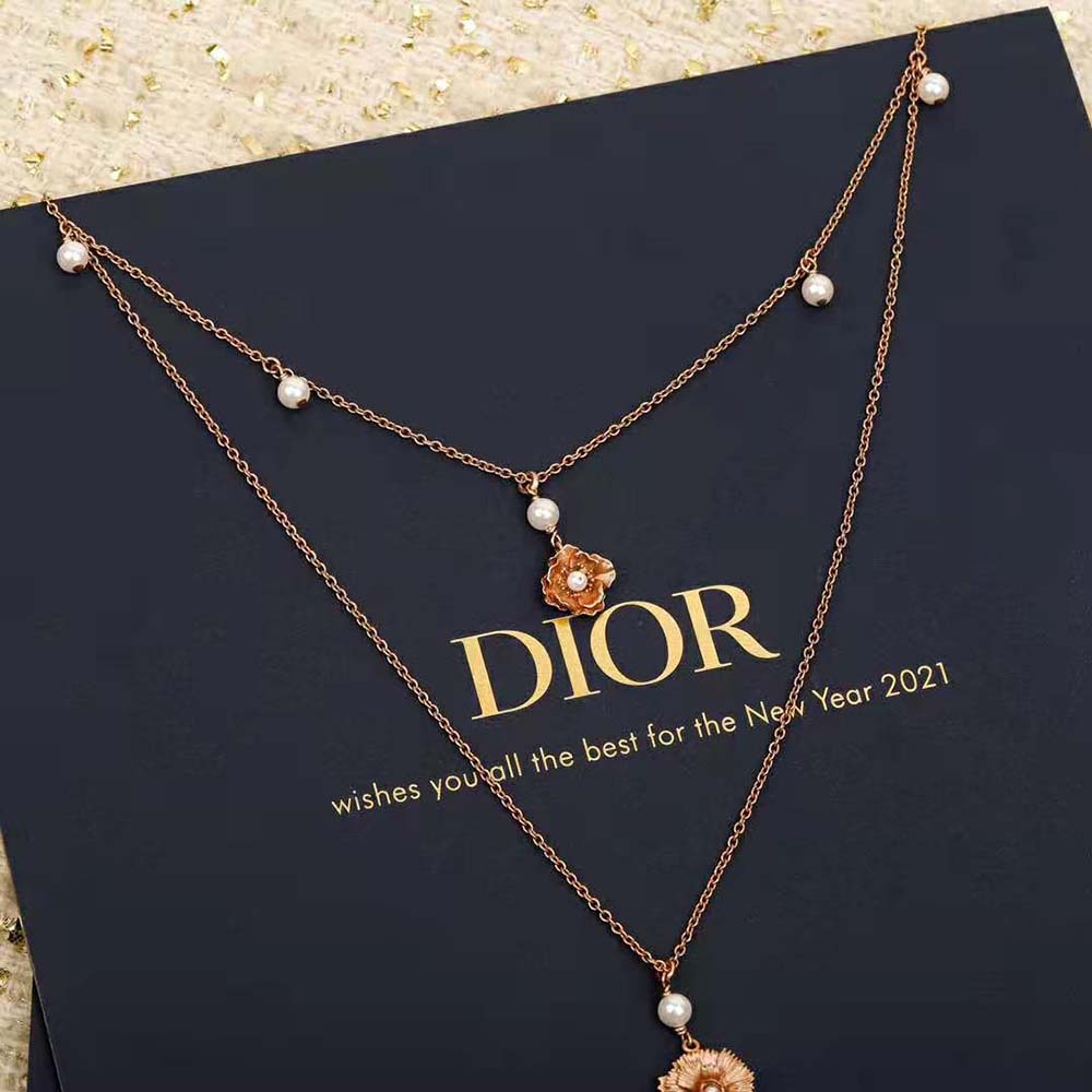 Side angle showing adjustable clasp of Dior Women D-Millefiori Necklace