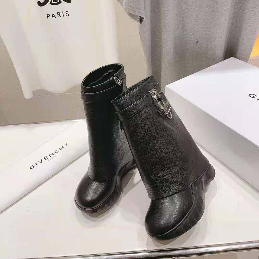 Givenchy Women Shark Lock Biker Ankle Boots in Grained Leather-Black - image 4