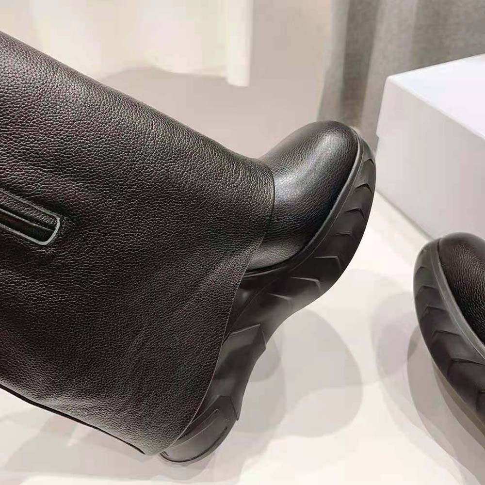 Givenchy Women Shark Lock Biker Ankle Boots in Grained Leather-Black - image 10
