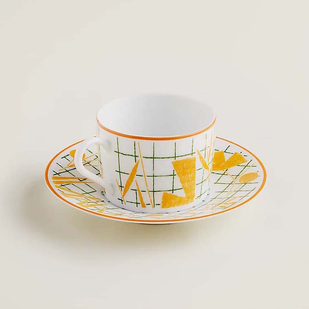Hermes Unisex A Walk in the Garden Tea Cup and Saucer side profile