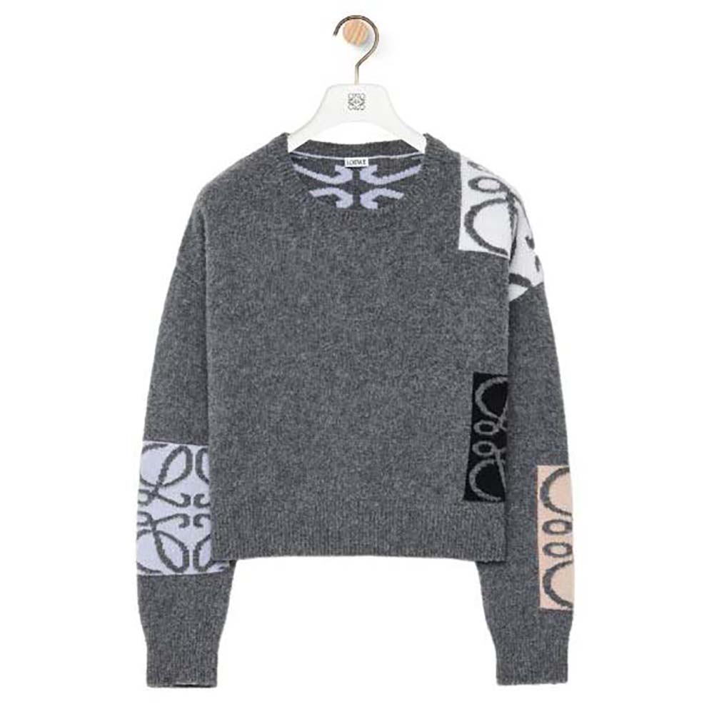 Front view of Loewe Men Sweater in Wool-Gray on mannequin