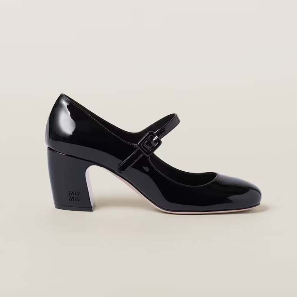 Side view of Miu Miu Women Patent Leather Pumps with Metal Lettering Logo-Black