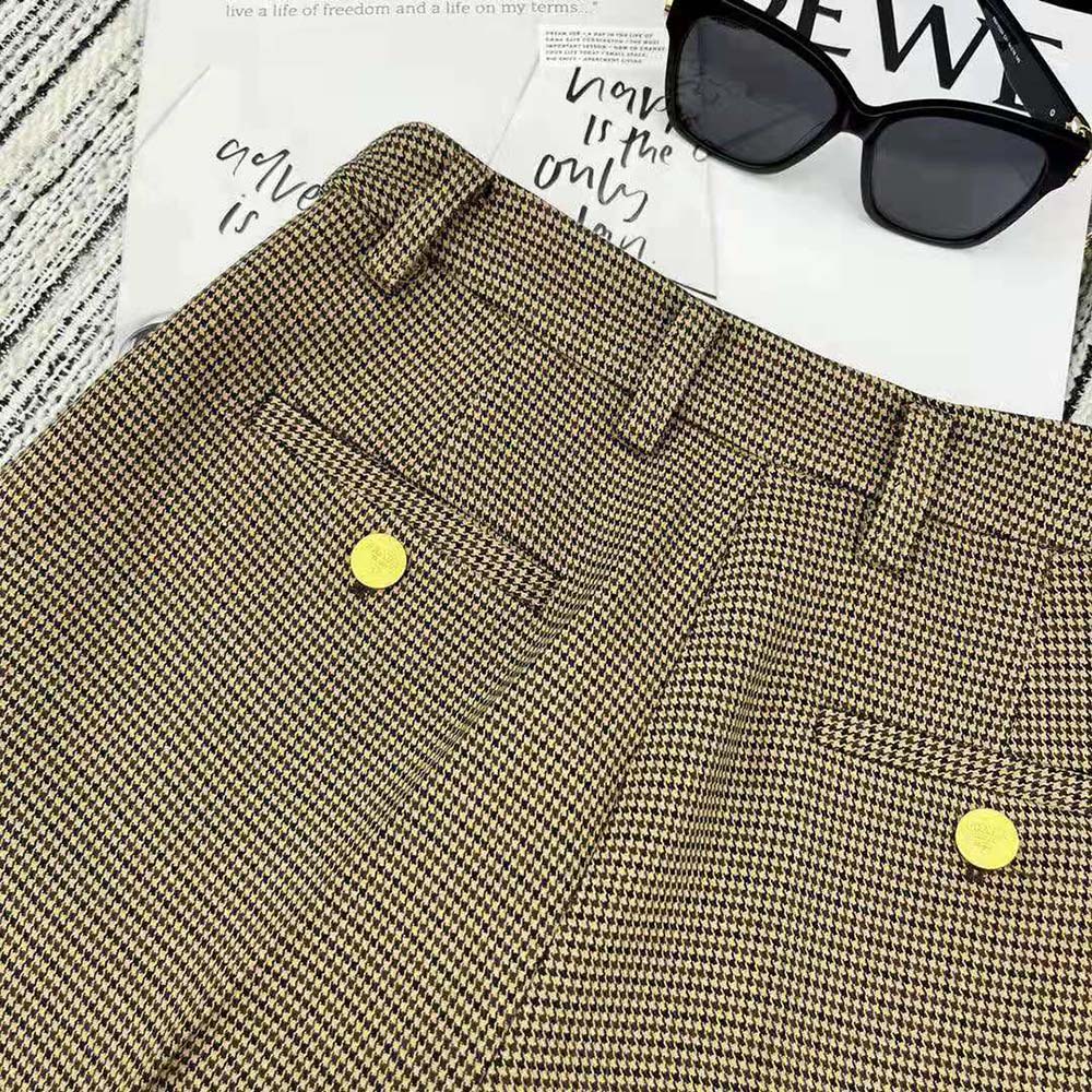 Prada Women Houndstooth Check Shorts - image 6