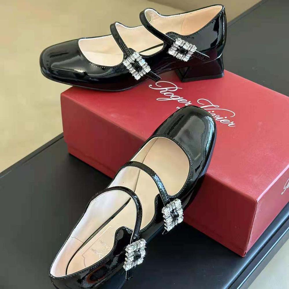 Roger Vivier Women Trés Vivier Strass Buckle Mini Babies Ballerinas in Patent Leather - image 6