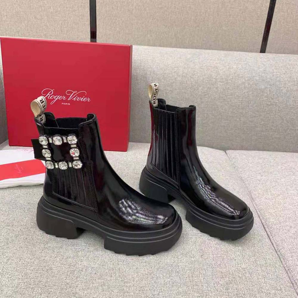 Top-down view showing elastic panels on Roger Vivier Wallaviv Chelsea Ankle Boots