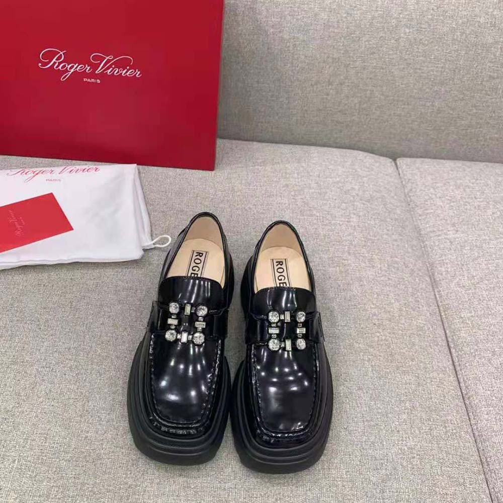 Close-up on sparkling strass buckle detail of Roger Vivier Women Wallaviv Loafers