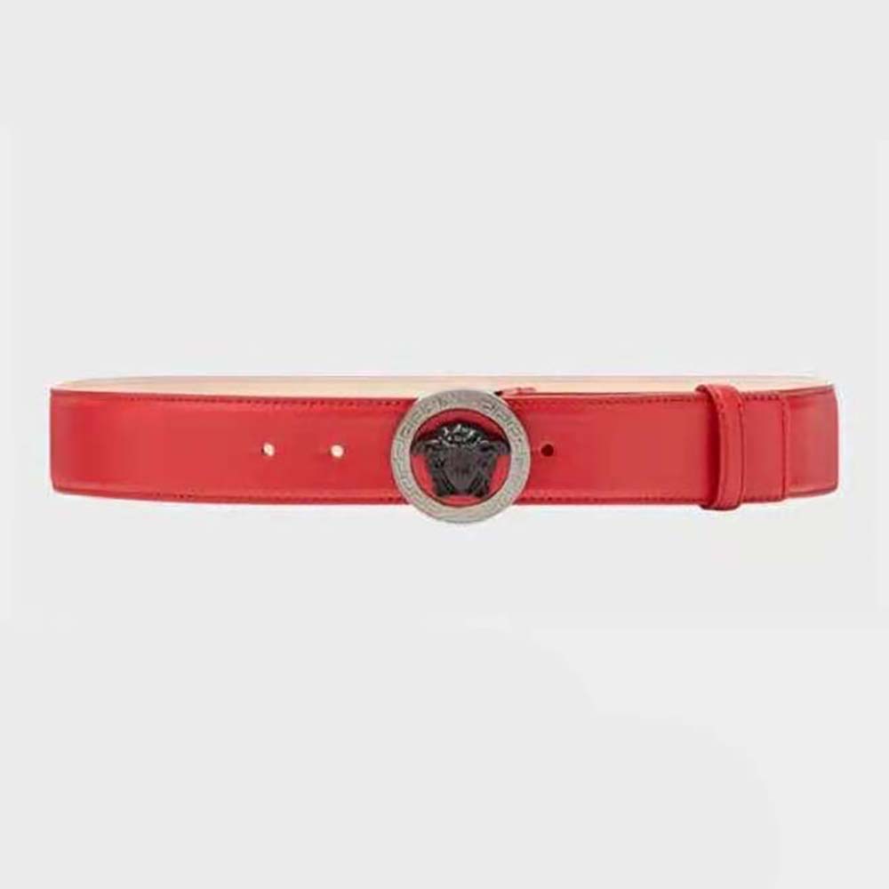 Front view of Versace Men Medusa Biggie Reversible Leather Belt-Red with gold buckle