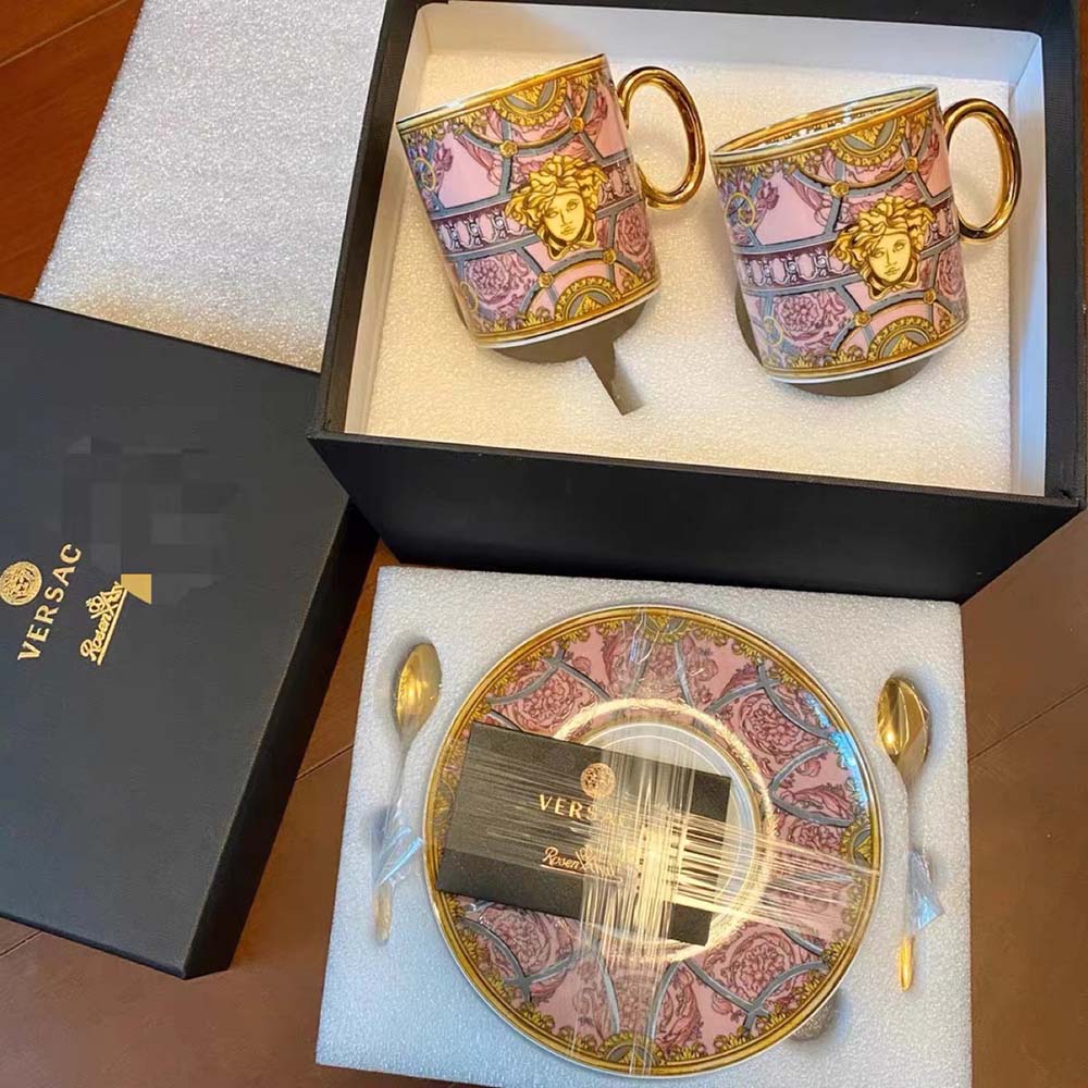 Versace Unisex Scala Del Palazzo Verde Mug-Pink - image 6