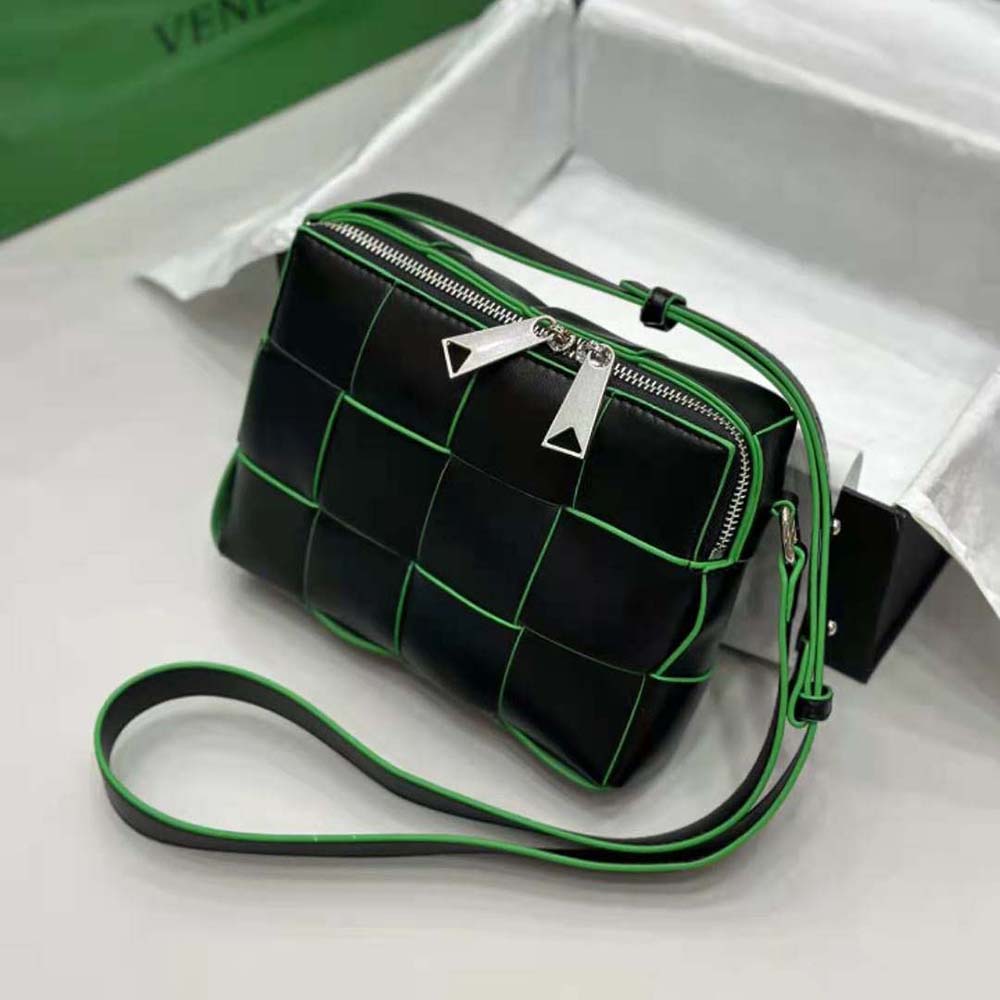 Bottega Veneta Men Cassette Camera Bag in Calfskin Leather - image 4