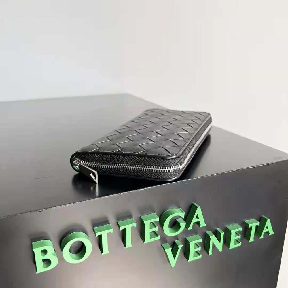 Bottega Veneta Men Intrecciato Zip Around Wallet-Black - image 4