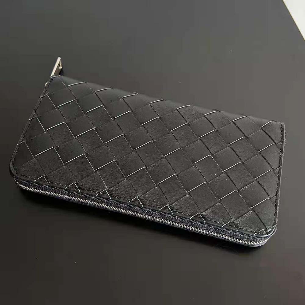 Bottega Veneta Men Intrecciato Zip Around Wallet-Black - image 10
