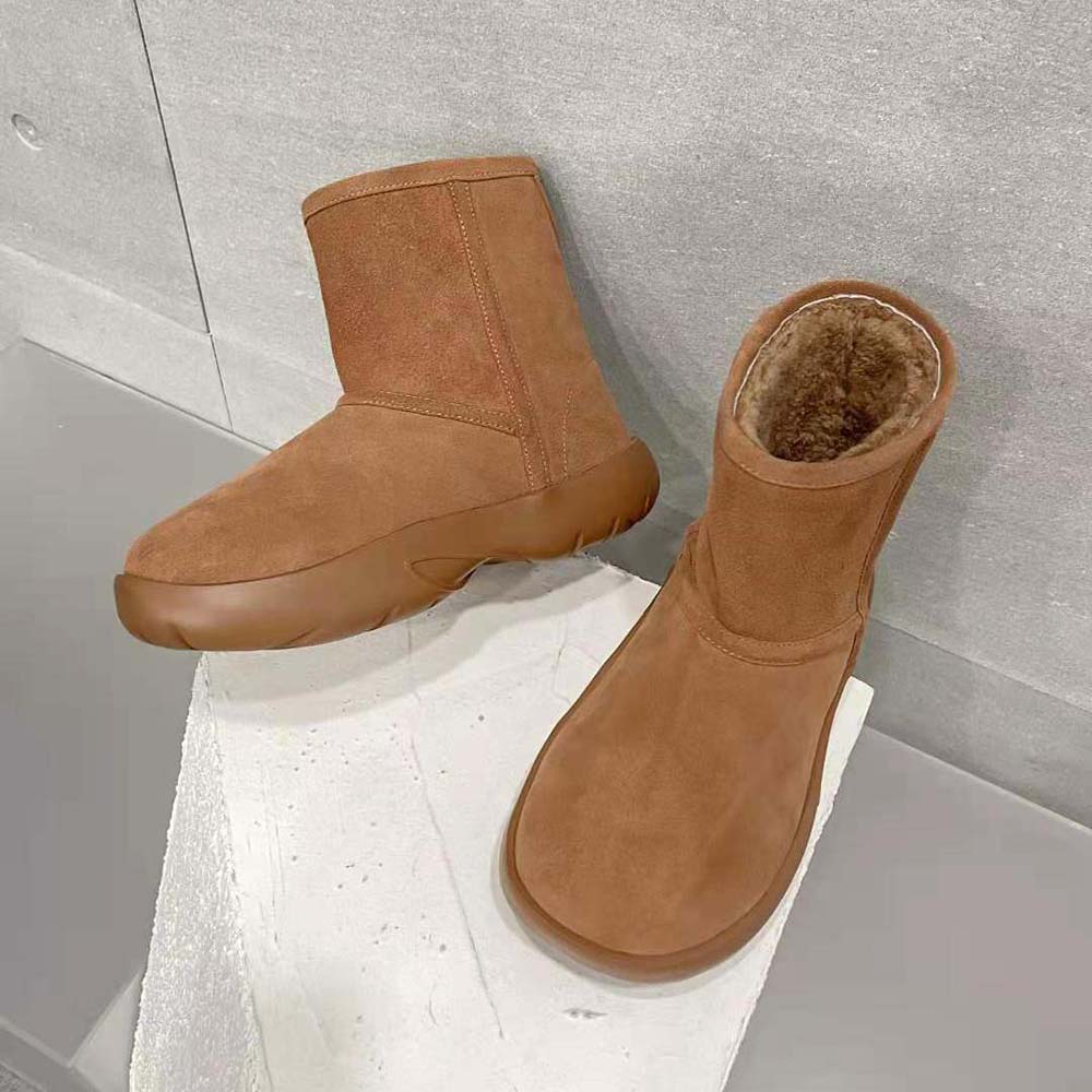 Bottega Veneta Unisex Snap Ankle Boot Realised in Shearling Calfskin - image 5