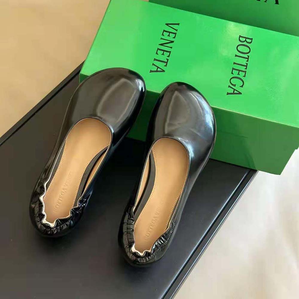 Bottega Veneta Women Atomic Ballerina Flat-Black - image 5